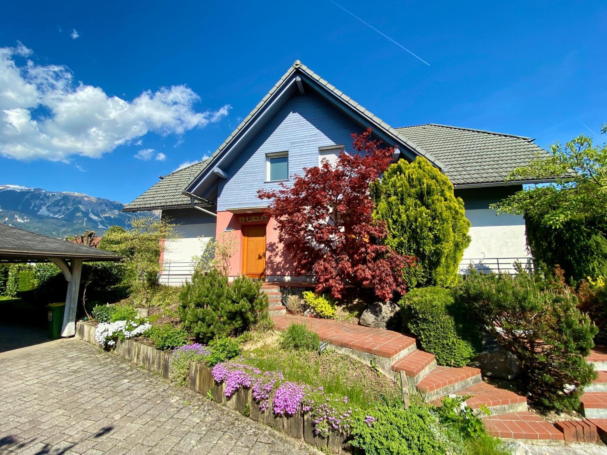 House Eden With Mountain Views Lägenhet Bled Exteriör bild